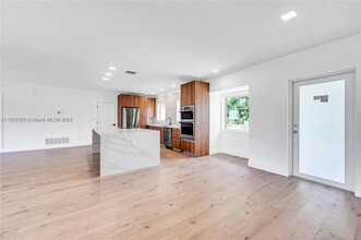 1418 Jefferson St in Hollywood, FL - Building Photo - Building Photo