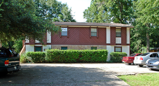 2135 Corinne St in Tallahassee, FL - Building Photo - Building Photo