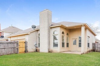 219 N Waterford Oaks Dr in Cedar Hill, TX - Building Photo - Building Photo