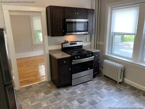 224 South St, Unit 3 in Boston, MA - Building Photo - Building Photo