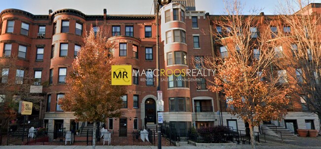 property at 916 Beacon St