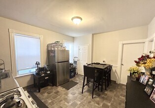 151 E Cottage St in Boston, MA - Building Photo - Building Photo