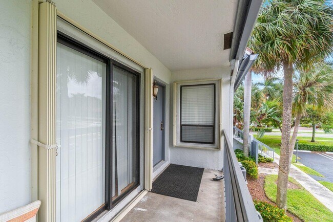 3275 Frederick Blvd in Delray Beach, FL - Building Photo - Building Photo