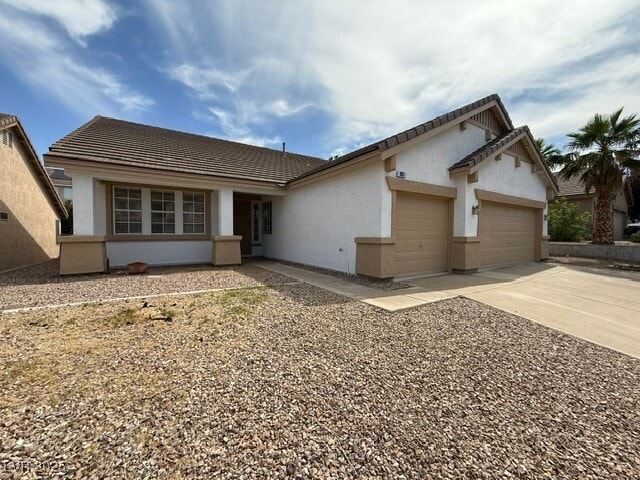831 Sleepy Moon Ave in Henderson, NV - Building Photo - Building Photo