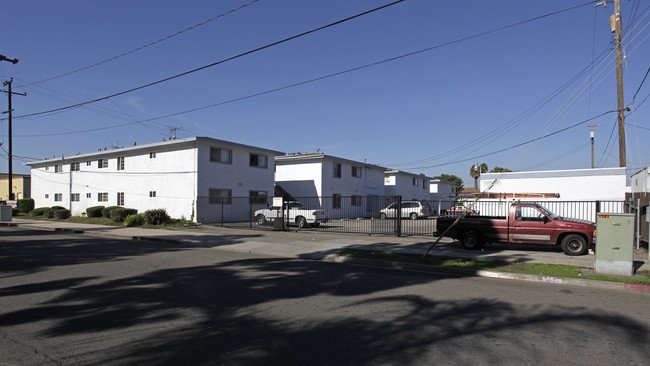 2214 College Ave in Costa Mesa, CA - Foto de edificio - Building Photo