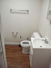 118 N Riverview Dr, Unit Apt 3 in Parchment, MI - Foto de edificio - Building Photo