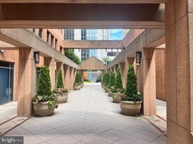 4801 Hampden Ln in Bethesda, MD - Building Photo