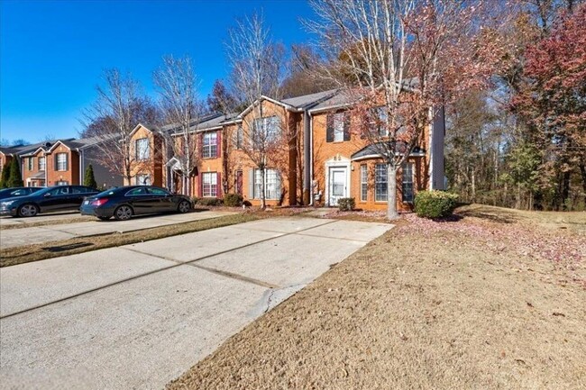 3831 Waldrop Ln in Decatur, GA - Building Photo - Building Photo