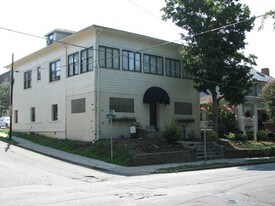 409 Summit St Apartments