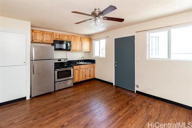 2503 Ala Wai Blvd in Honolulu, HI - Building Photo