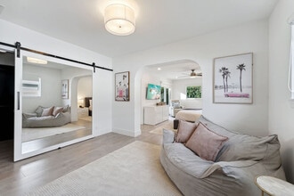 2205 NE 30th St in Lighthouse Point, FL - Building Photo - Building Photo