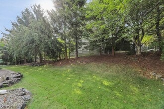 2 Bedford Dr in Bernards, NJ - Building Photo - Building Photo
