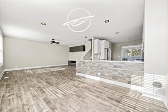 533 Cannon Ball Dr in Grayslake, IL - Building Photo - Building Photo