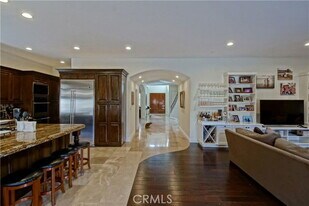 1717 Curtis Ave in Manhattan Beach, CA - Building Photo