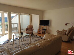 23918 De Ville Way in Malibu, CA - Building Photo - Building Photo