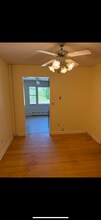 767 Lisbon St, Unit Front First Floor Unit in Lewiston, ME - Building Photo - Building Photo
