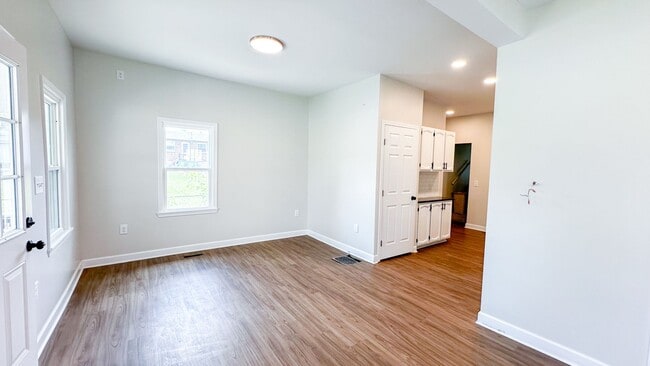 491 Llewellyn Ave in Columbus, OH - Building Photo - Building Photo