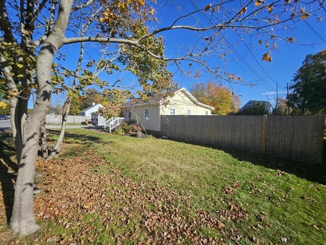 1037 Ocean St in Marshfield, MA - Building Photo - Building Photo