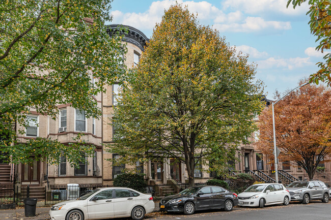 194 Park Pl in Brooklyn, NY - Foto de edificio - Building Photo