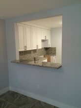 7920 Camino Real, Unit E305 in Miami, FL - Building Photo - Building Photo