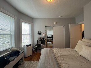 69 Raymond Ave, Unit 1F in Somerville, MA - Building Photo - Building Photo