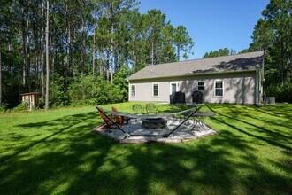 117 Hill Ln in Sneads Ferry, NC - Building Photo - Building Photo