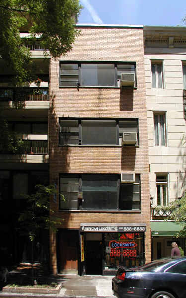 247 E 50th St in New York, NY - Foto de edificio - Building Photo