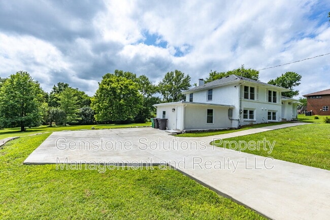 104 Anchor Dr in Hendersonville, TN - Building Photo - Building Photo