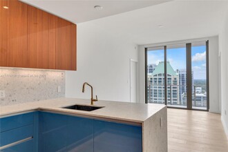 2678 Tigertail Ave, Unit 1903 in Miami, FL - Building Photo - Building Photo