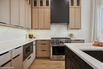 3739 N Clifton Ave in Chicago, IL - Building Photo - Building Photo