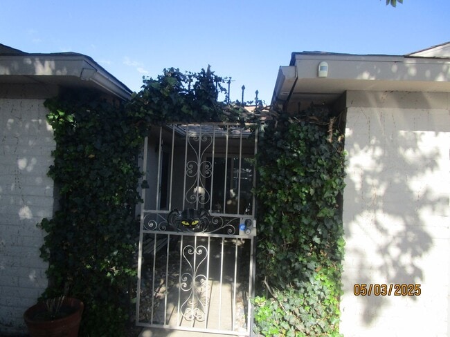 701 72nd St NW in Albuquerque, NM - Building Photo - Building Photo