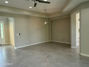 899 Attitude Ave in Daytona Beach, FL - Building Photo - Building Photo