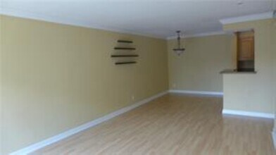 1515 E Broward Blvd, Unit 305 in Fort Lauderdale, FL - Building Photo - Building Photo