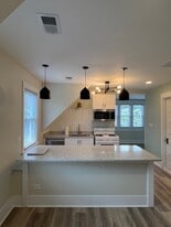 7719 Wilcox St, Unit APT 2 in Forest Park, IL - Building Photo
