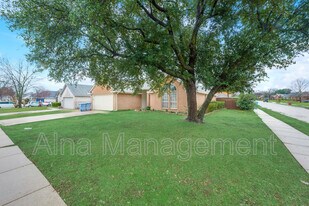 6609 Gardenia Dr in Rowlett, TX - Building Photo