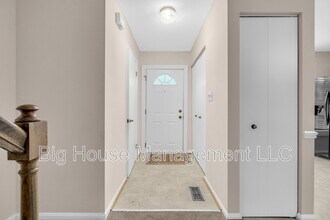 44 Robin Ridge Ct in Parkville, MD - Building Photo - Building Photo