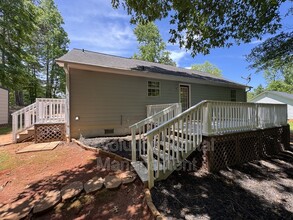 210 Prestigious Pl in Senoia, GA - Building Photo - Building Photo