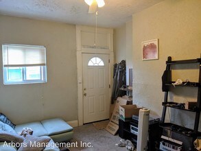 218 Joliet Way in Pittsburgh, PA - Building Photo - Building Photo