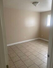 7922 Dorsett Dr in New Orleans, LA - Building Photo - Building Photo