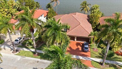 18631 SW 39th St in Miramar, FL - Building Photo - Building Photo