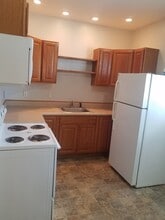 20 Water St, Unit Apt #2 in Johnstown, NY - Building Photo - Building Photo