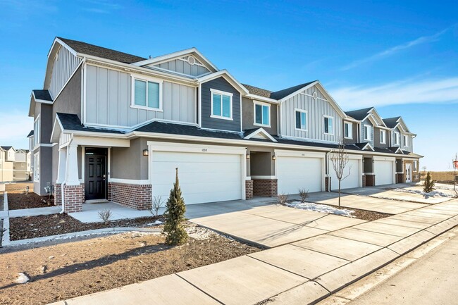1889 S 1140 W in Orem, UT - Foto de edificio - Building Photo