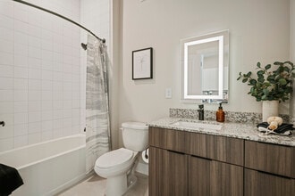 Mirrorton Apartments in Lakeland, FL - Building Photo - Building Photo