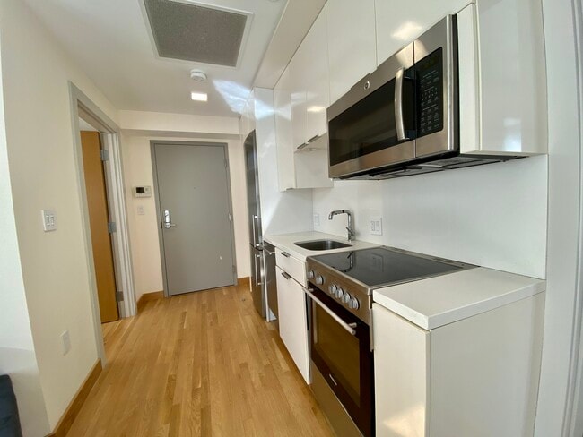 115 Mt Auburn (Furnished & Unfurnished Units) in Cambridge, MA - Building Photo - Building Photo