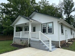 34 Rock Hill Rd Ext in Asheville, NC - Building Photo - Building Photo