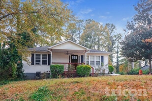 109 Glenn St in Dallas, GA - Building Photo