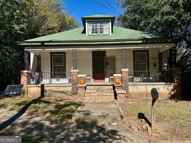 property at 462 Cleveland Ave
