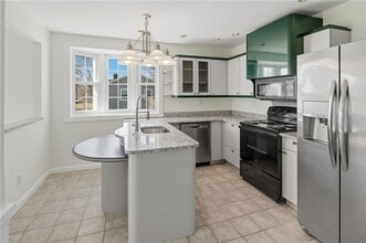 21 Earlham Way in Warwick, RI - Building Photo - Building Photo