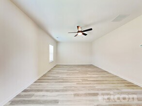 3323 Arabian Farm Ln in Dacula, GA - Foto de edificio - Building Photo