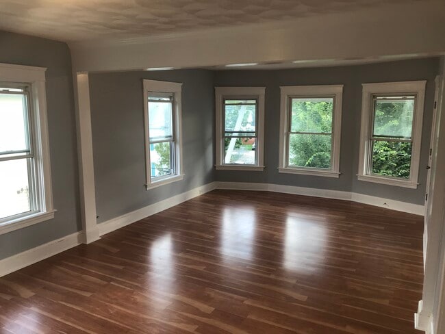 107 Reservoir Ave, Unit 3rd Floor, Unit 3rd Floor